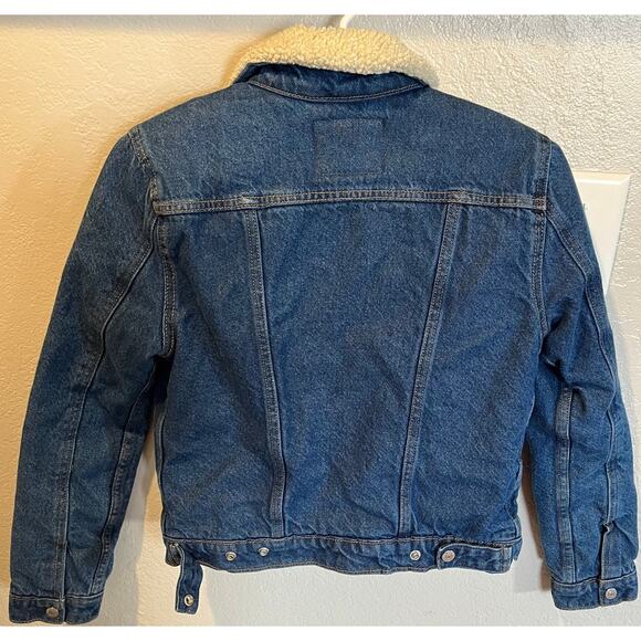 Levi Strauss Sherpa/Faux Fur Lined Denim Jacket, Women's XS, excellent condition - Picture 2 of 5